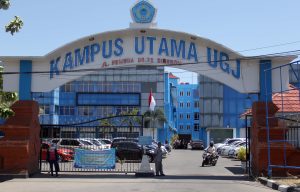 Daftar 7 Universitas Terbaik di Cirebon
